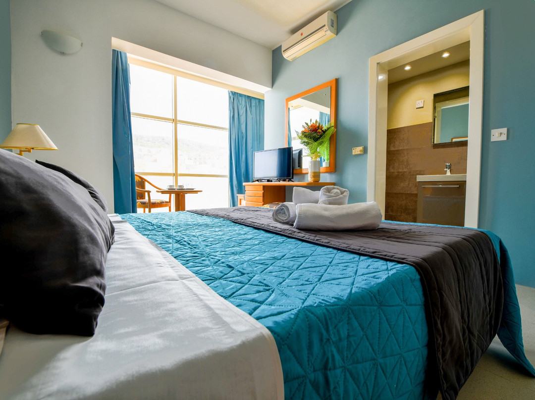 Marsalforn酒店住宿-La Playa Hotel