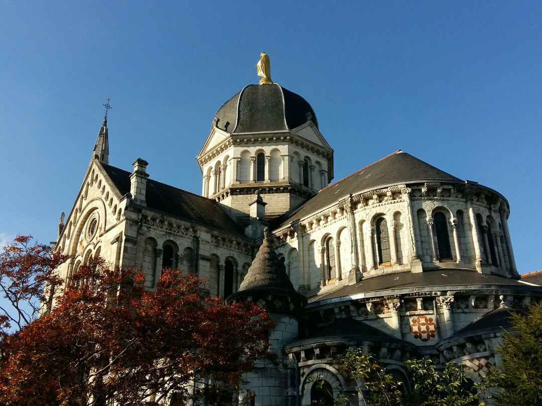 Eglise Notre Dame de Chateauroux景点图片