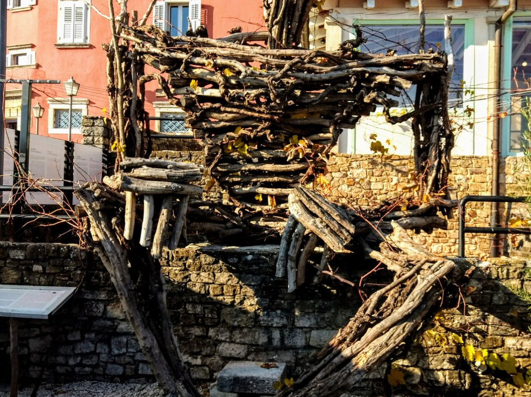 Cultural and educational Center Kastel-Motovun必去景点