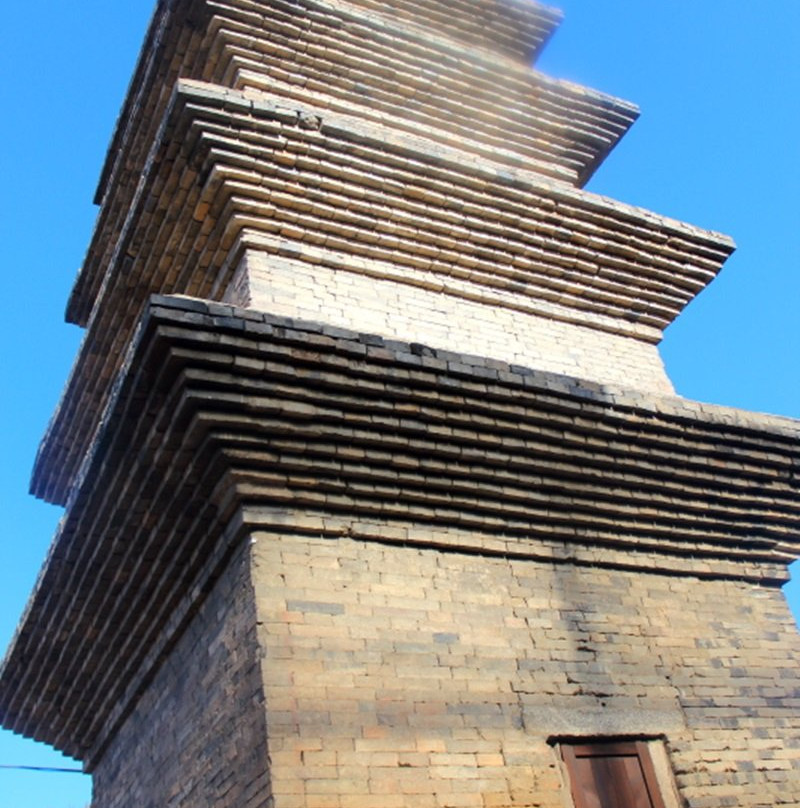 Sinsedong Chilcheung Jeontap (Sinsedong 7 stories Brick Pagoda)景点图片