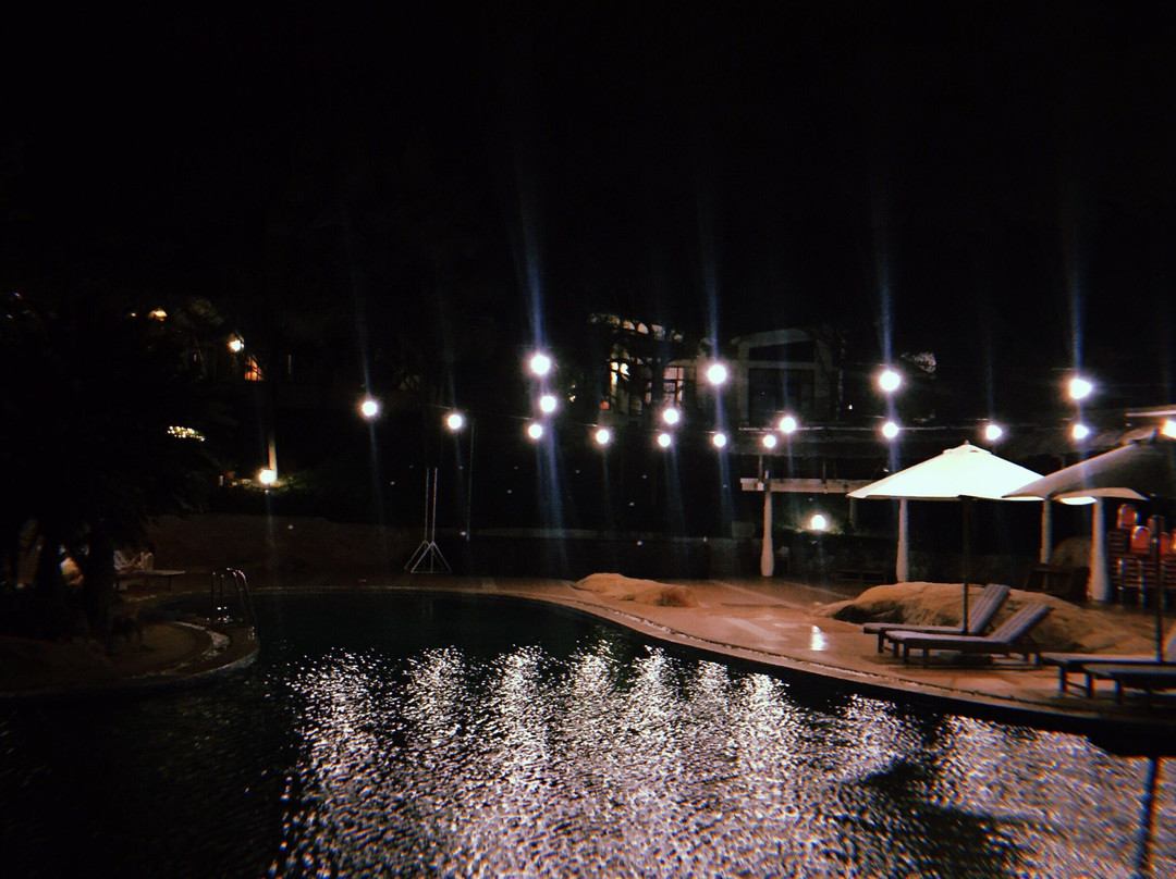 拉孜海滩-姆达奇度假村主图