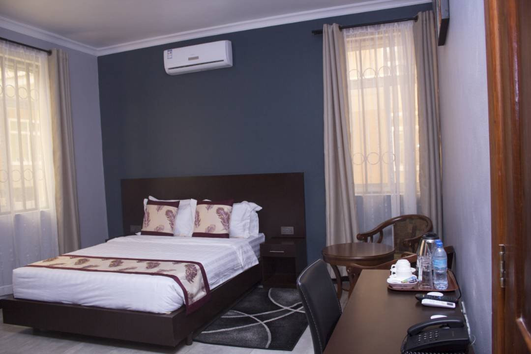 姆贝亚酒店住宿-Hotel Desderia