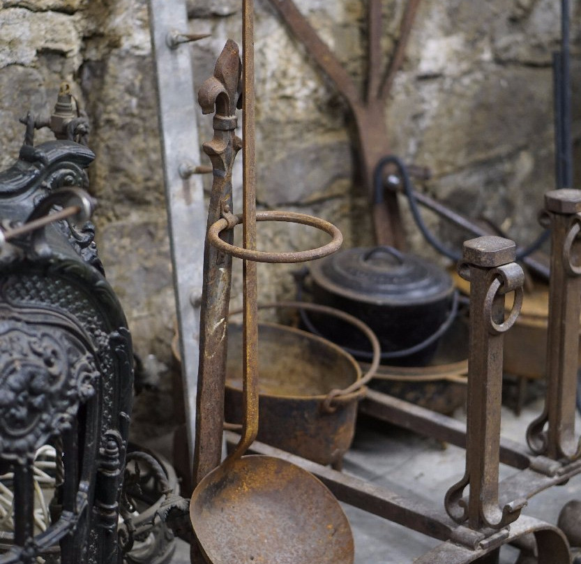 Gargoyles French Decor-Mount Juliet必去景点