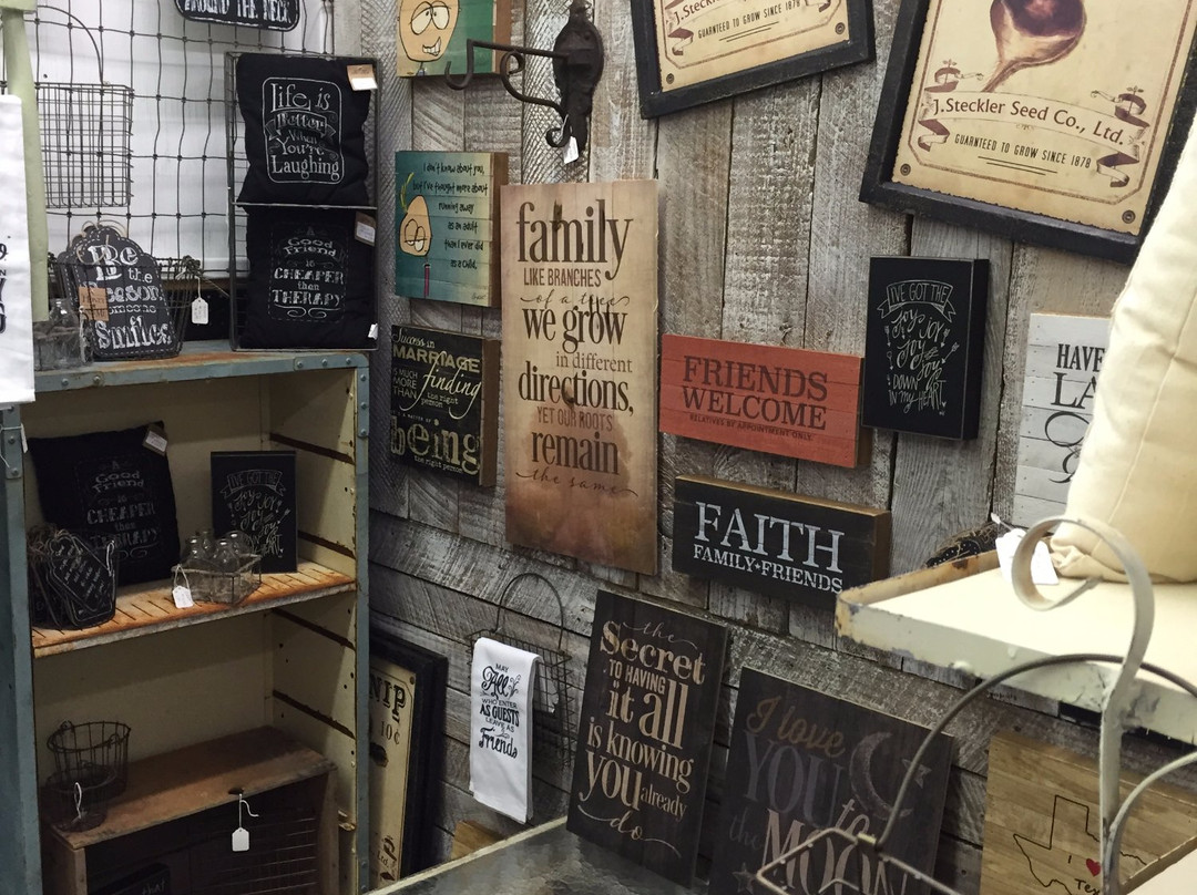 Craft Gallery Home Decor and Gift Store景点图片