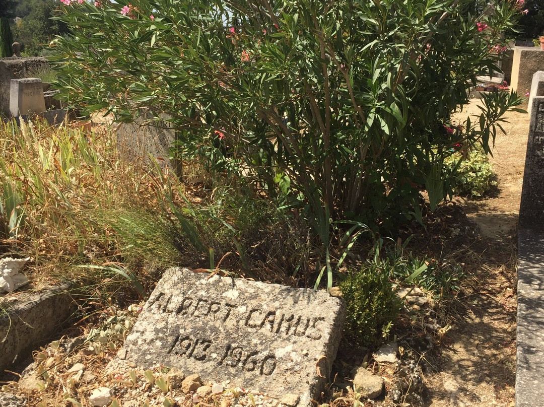Albert Camus Grave-Lourmarin必去景点