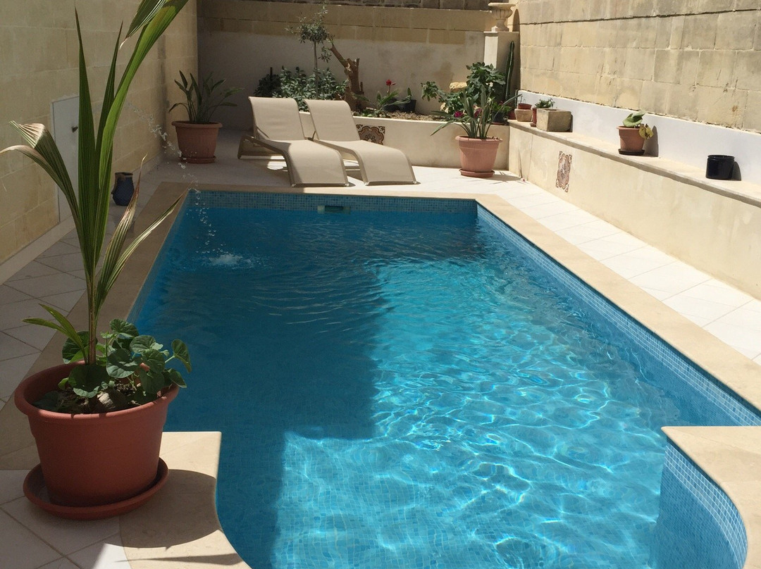 Townhouse Gharb Boutique