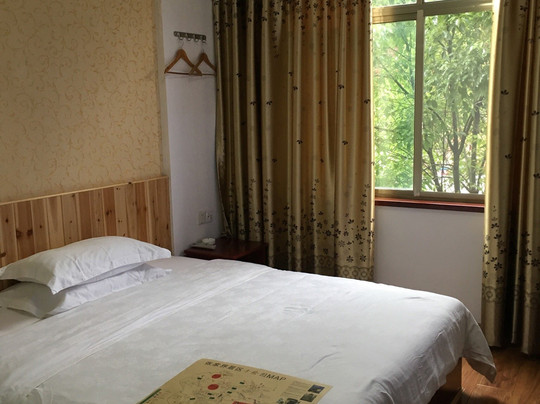 一家亲宾馆主图