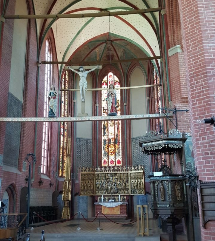 Kloster zum Heiligen Kreuz景点图片