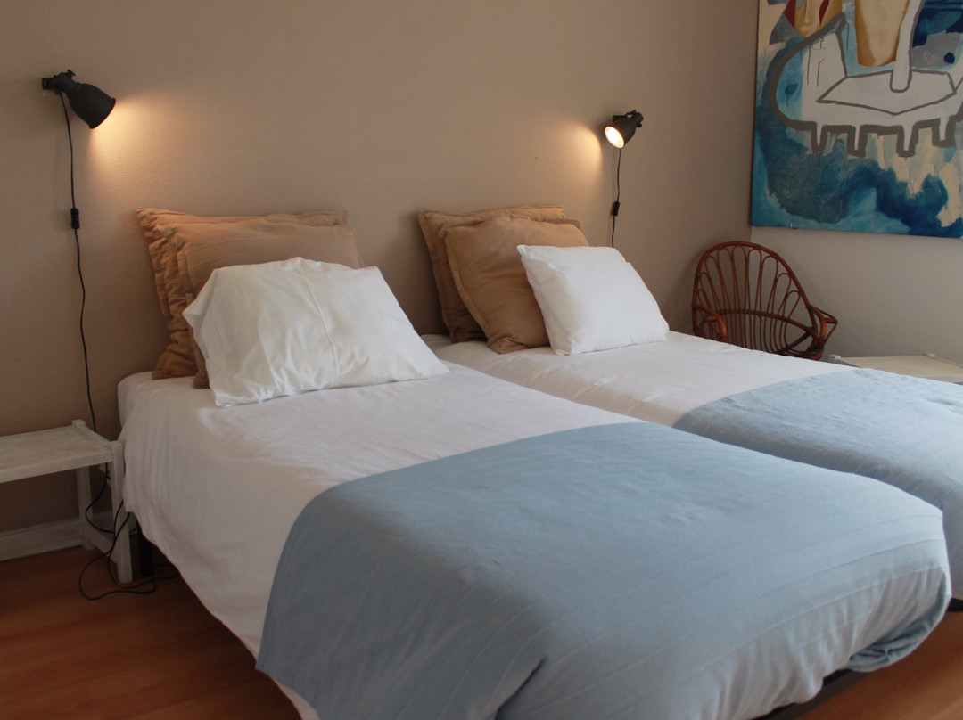 Lisbon Waves Surf Lodge