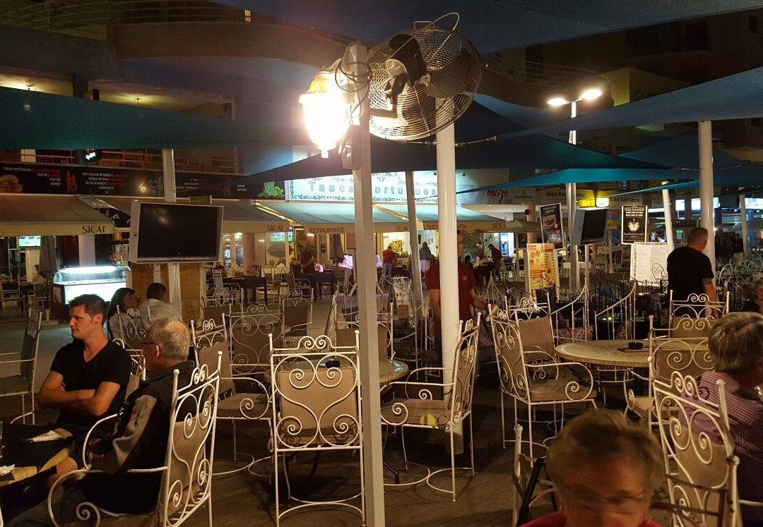 Sangria Lounge Club-阿尔布赞拉必去景点