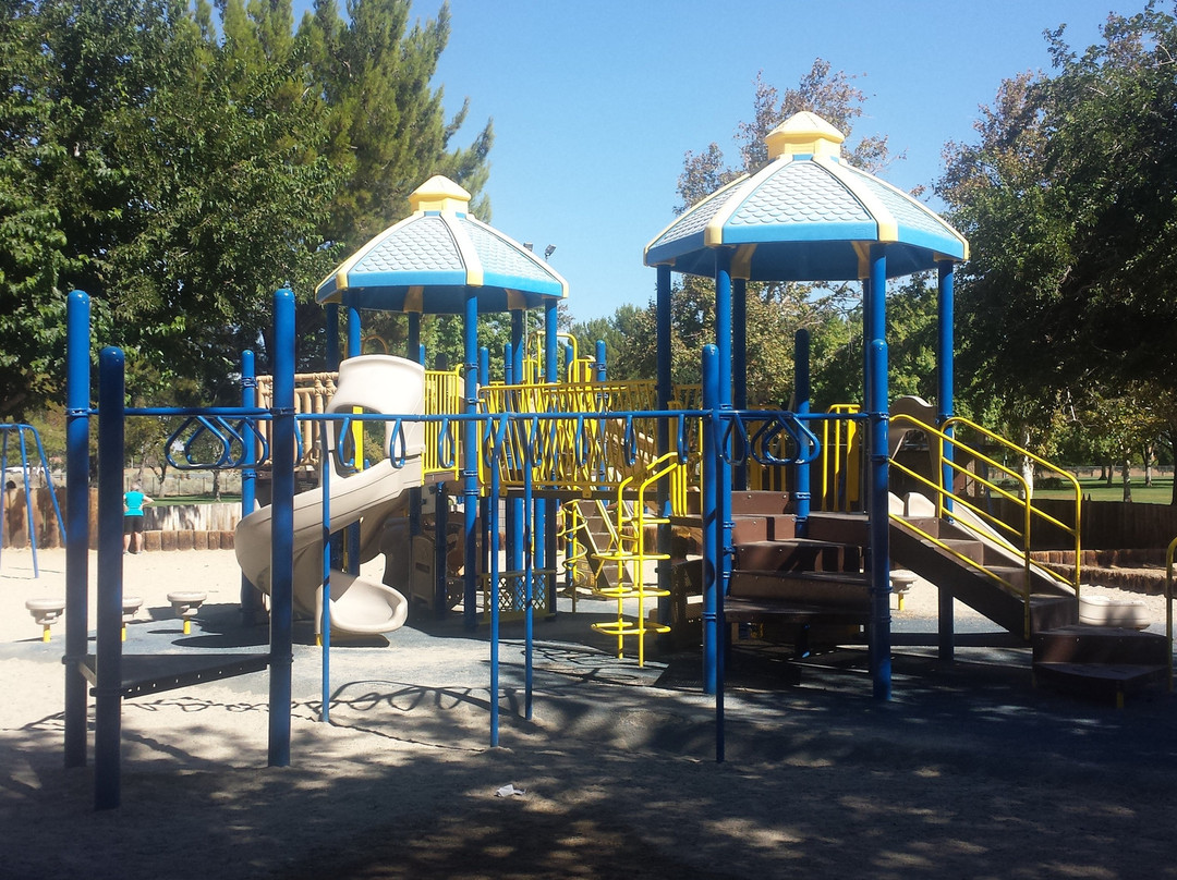 Sgt. Steve Owen Memorial Park-兰开斯特必去景点