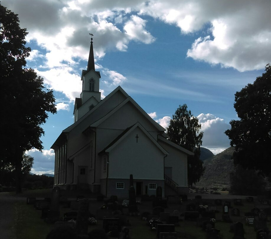Bo Old Church景点图片
