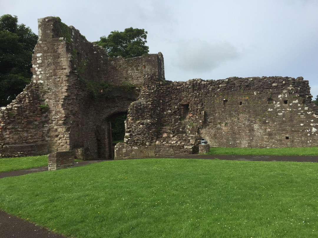 Egremont Castle景点图片
