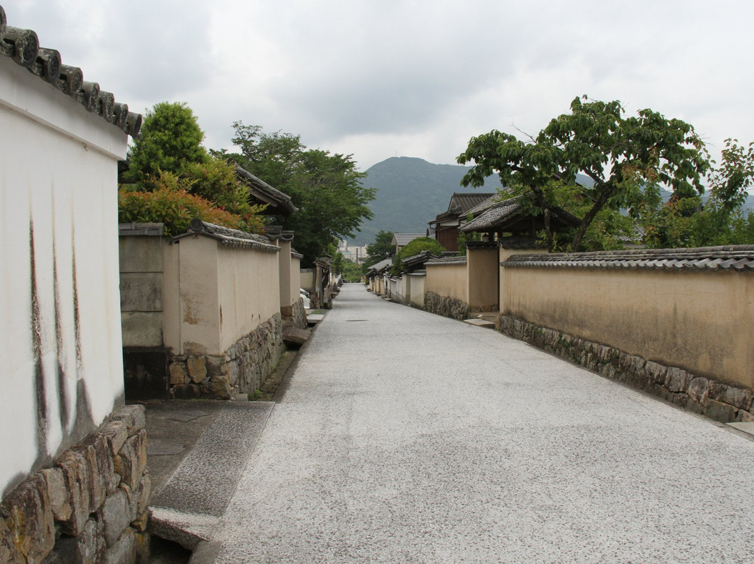 Ishibiyacho Furusatomura-高粱市必去景点