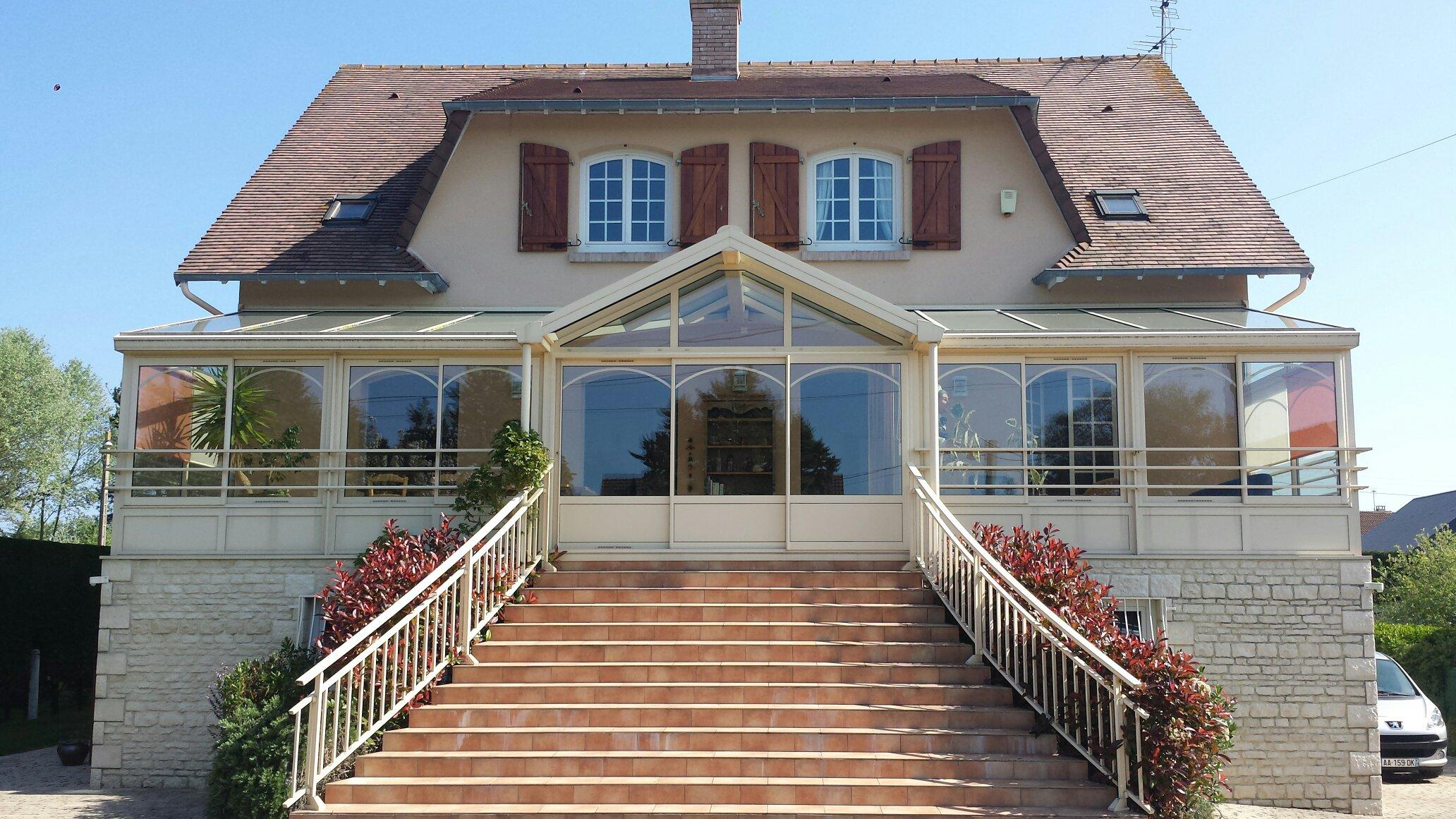 Villa Suzon-官方
