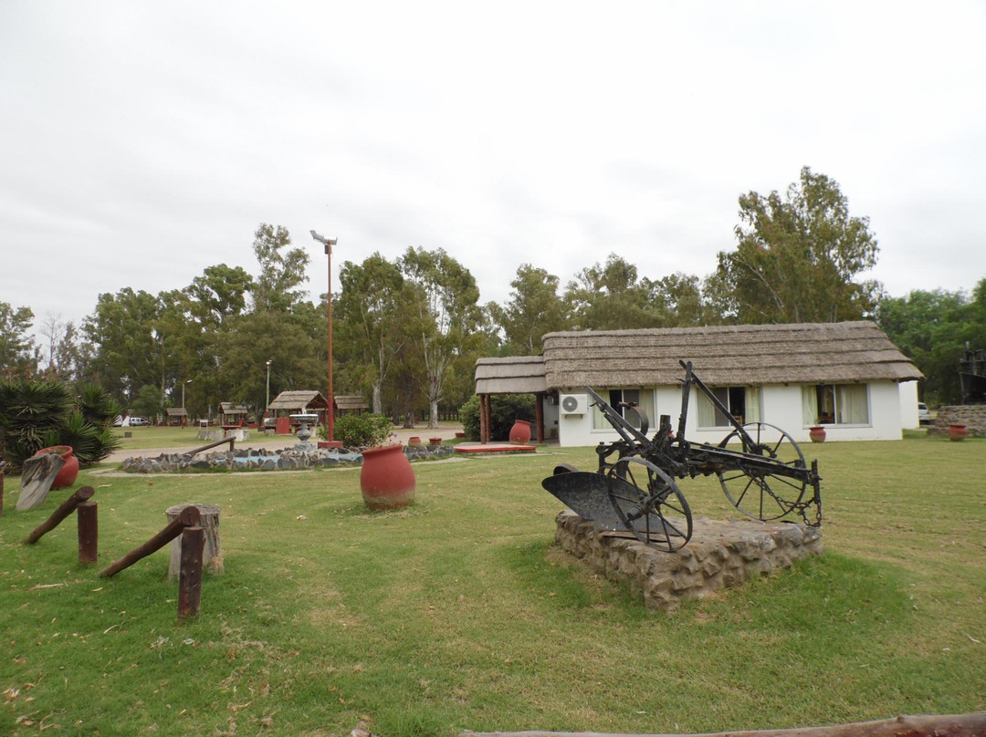 Bernardo Larroude旅游攻略图片