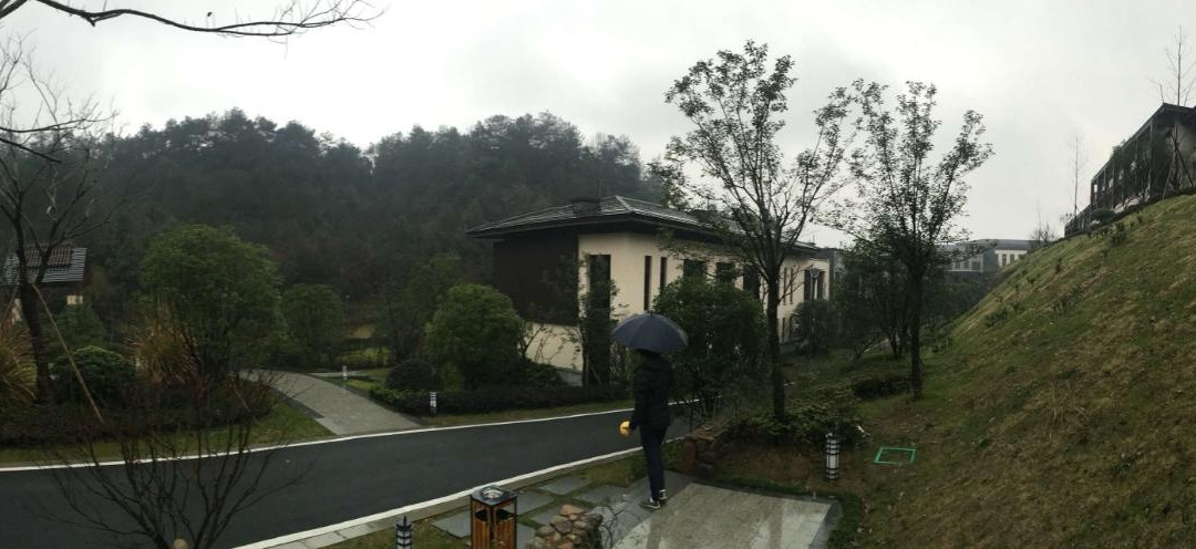 雷迪森度假酒店主图