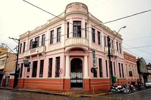 Hotel Ponderosa