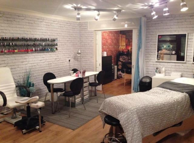 Glo Beauty Salon-Ebbw Vale必去景点