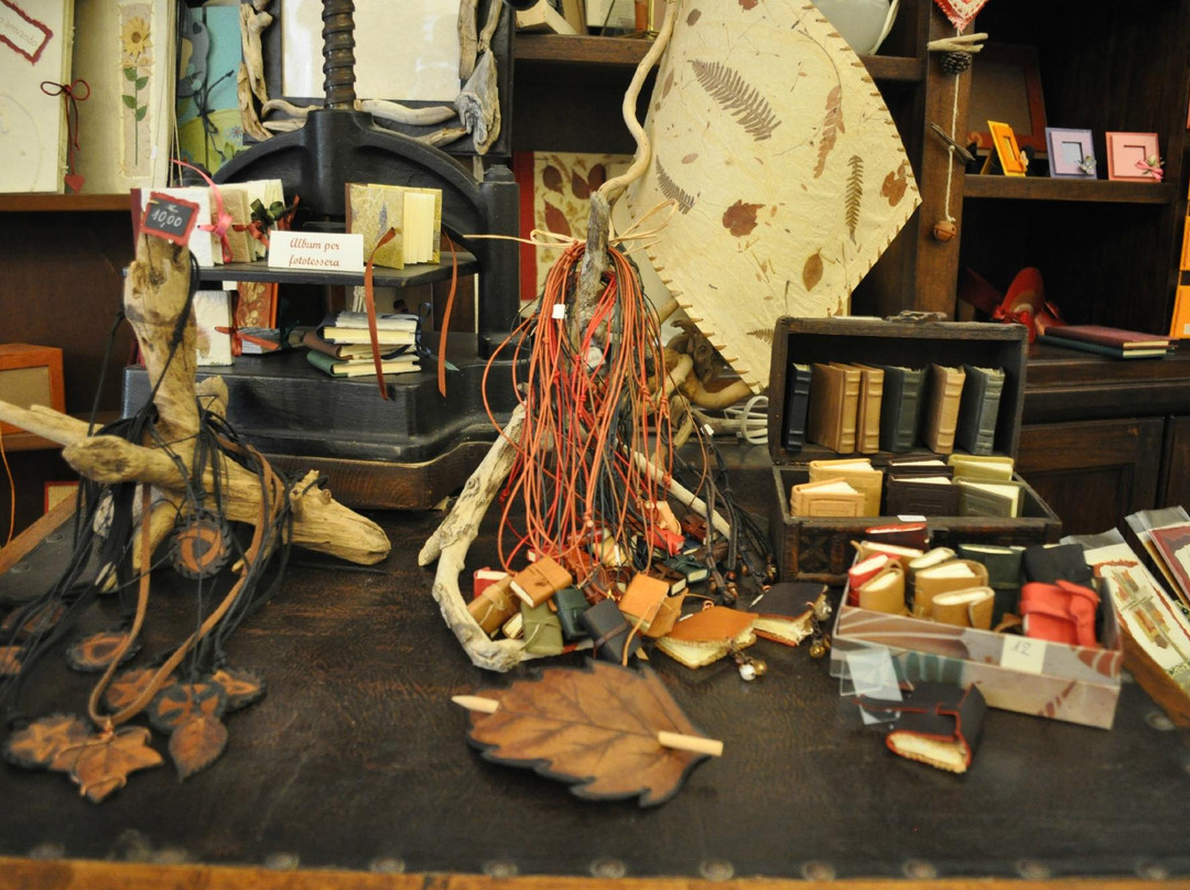 Saline di Volterra旅游景点-Legatoria Artistica