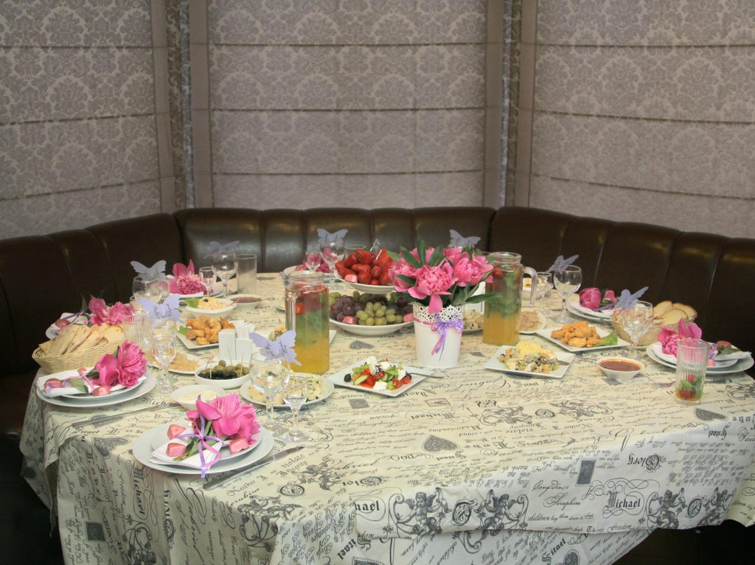 Paromnyy餐馆和美食-Griboyedov