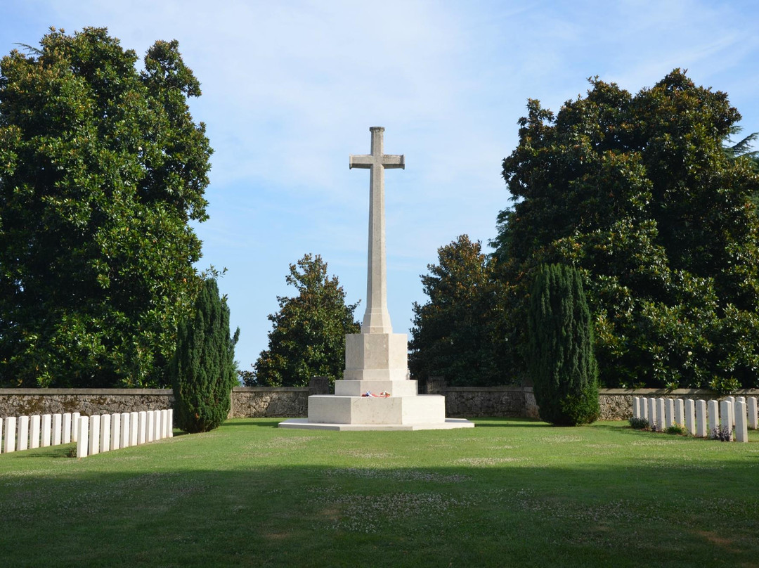 Cimitero inglese di Giavera del Montello景点图片