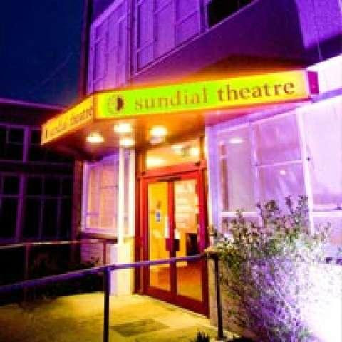 Sundial Theatre-赛伦塞斯特必去景点