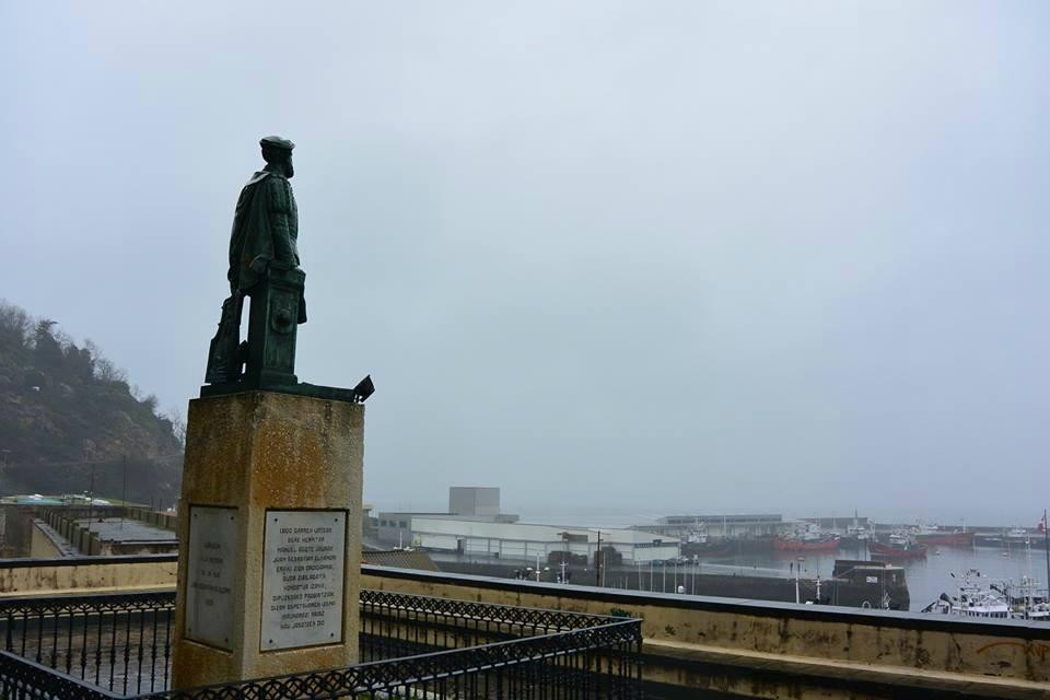 Estátua Juan Sebastián Elkano-格塔里亚镇必去景点
