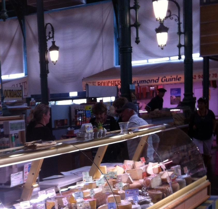 Les Halles de Lourdes景点图片