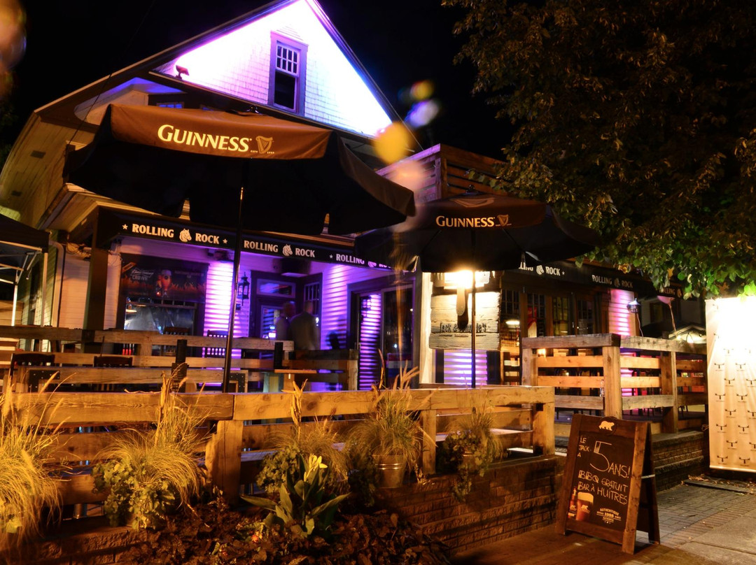 Jack & Johnnies-塔伯拉山必去景点