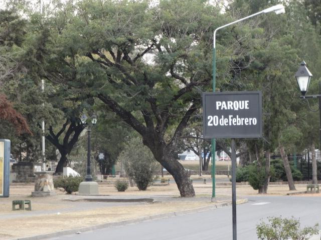 Monumento 20 de Febrero-萨尔塔必去景点