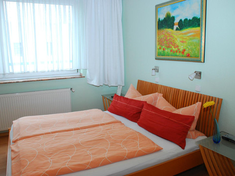 Marienmuenster酒店住宿-Hotel-Pension Alt-Rodenkirchen