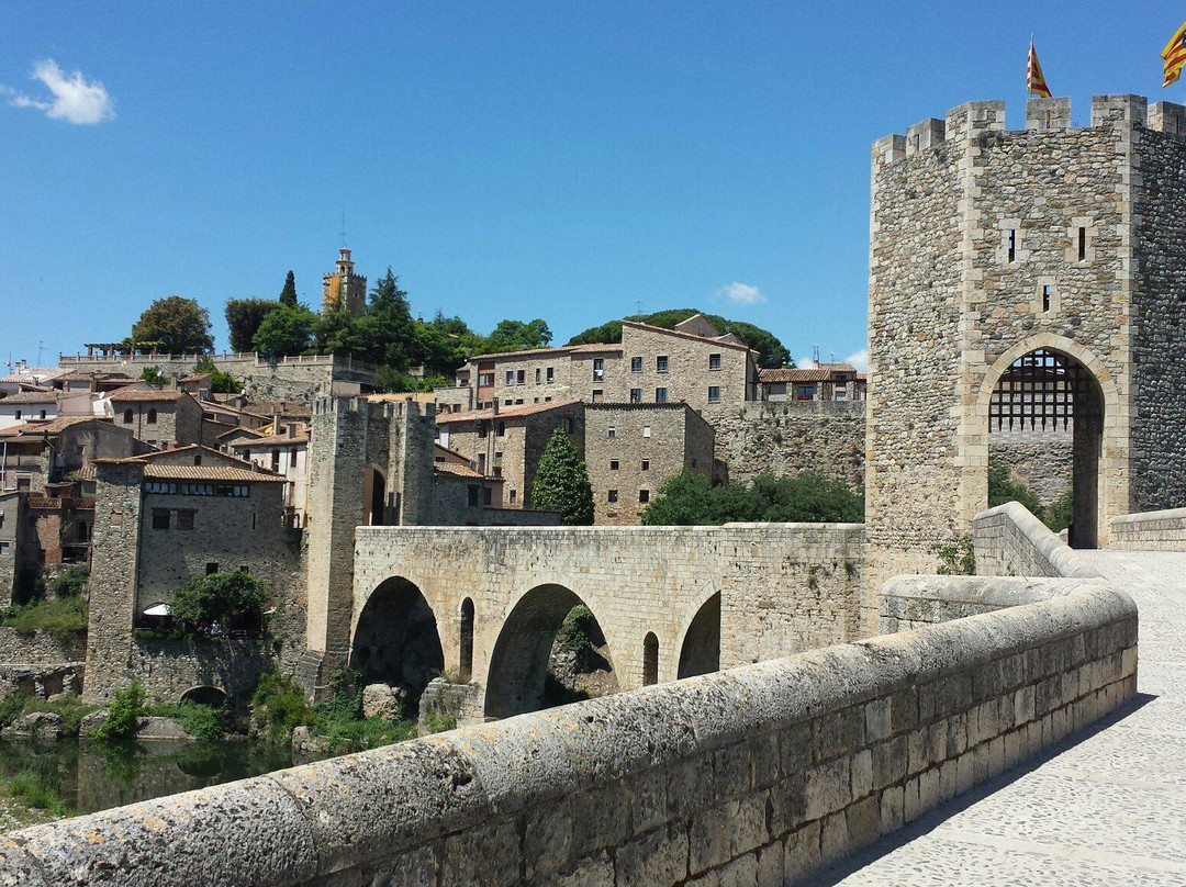 Puente de Besalúa景点图片
