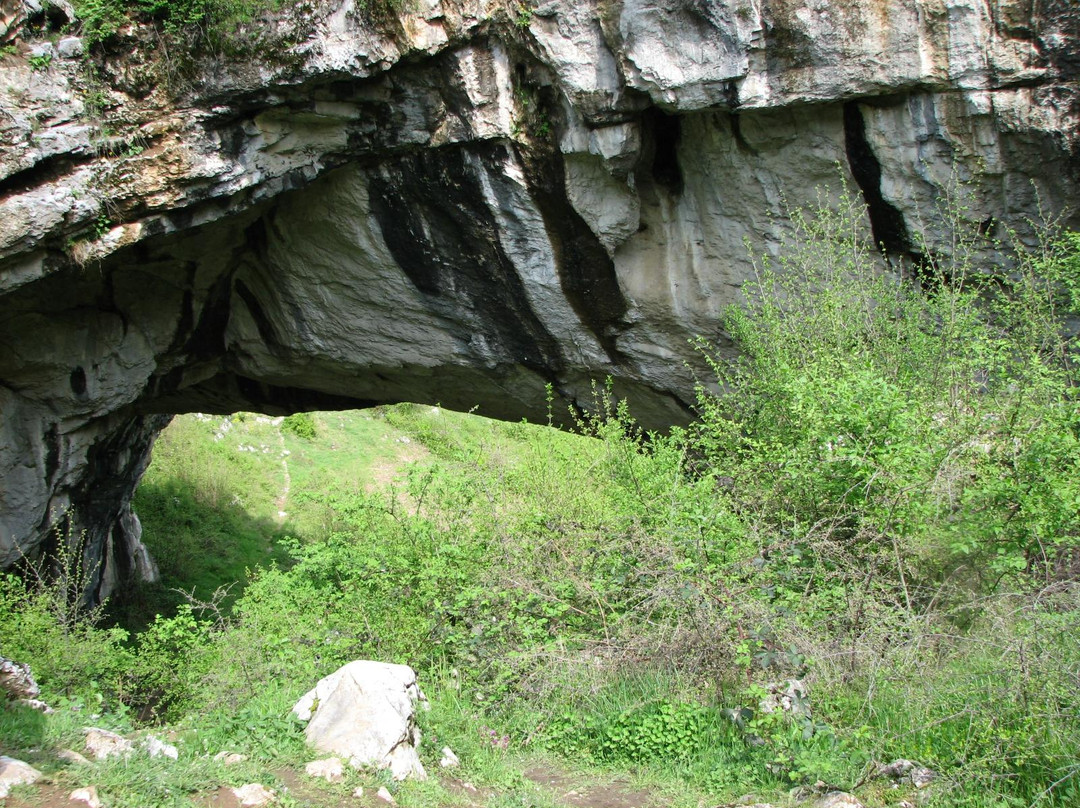 Podul lui Dumnezeu-Ponoarele必去景点