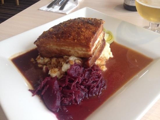 Pier House Hotel主图