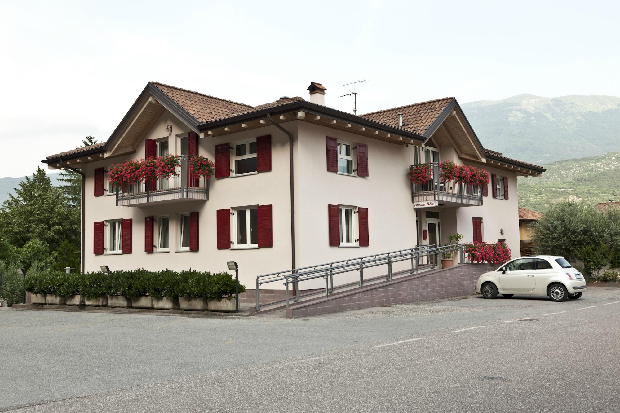 B&B Giuly-官方