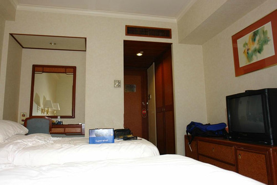 香港仕德福山景酒店主图