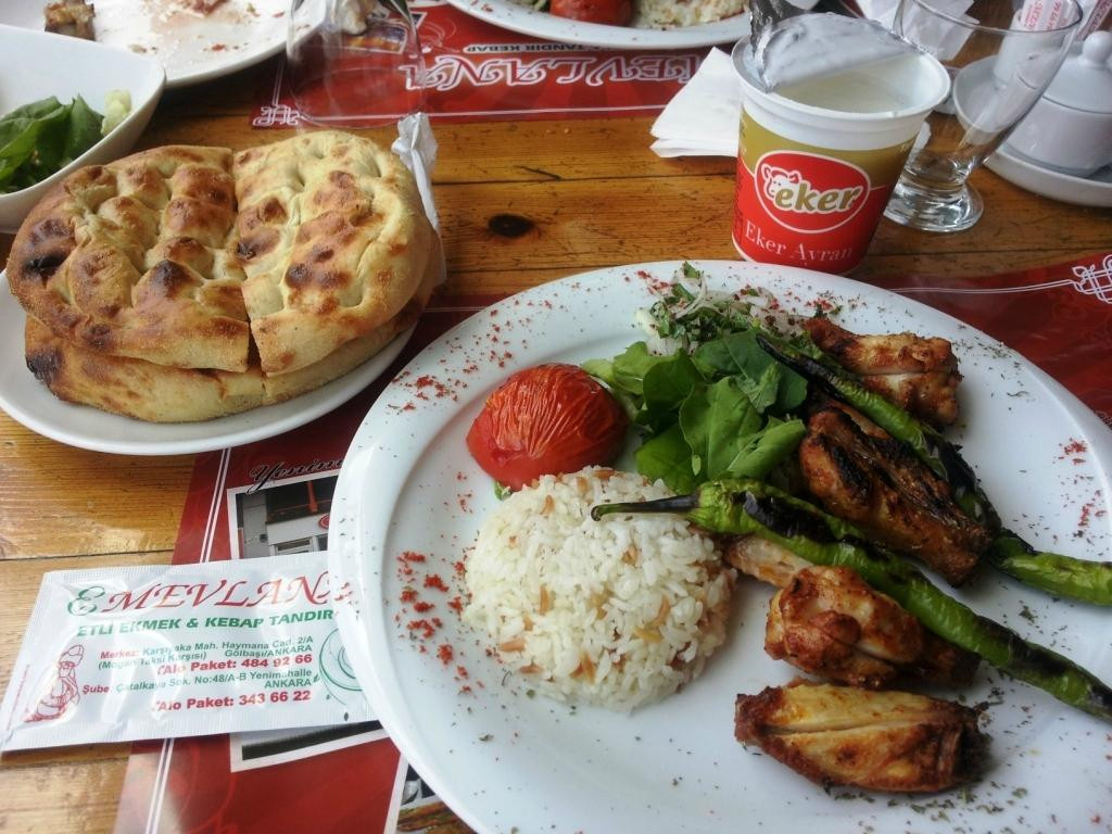 Golbasi餐馆和美食-Mevlana Etli Ekmek & Kebap