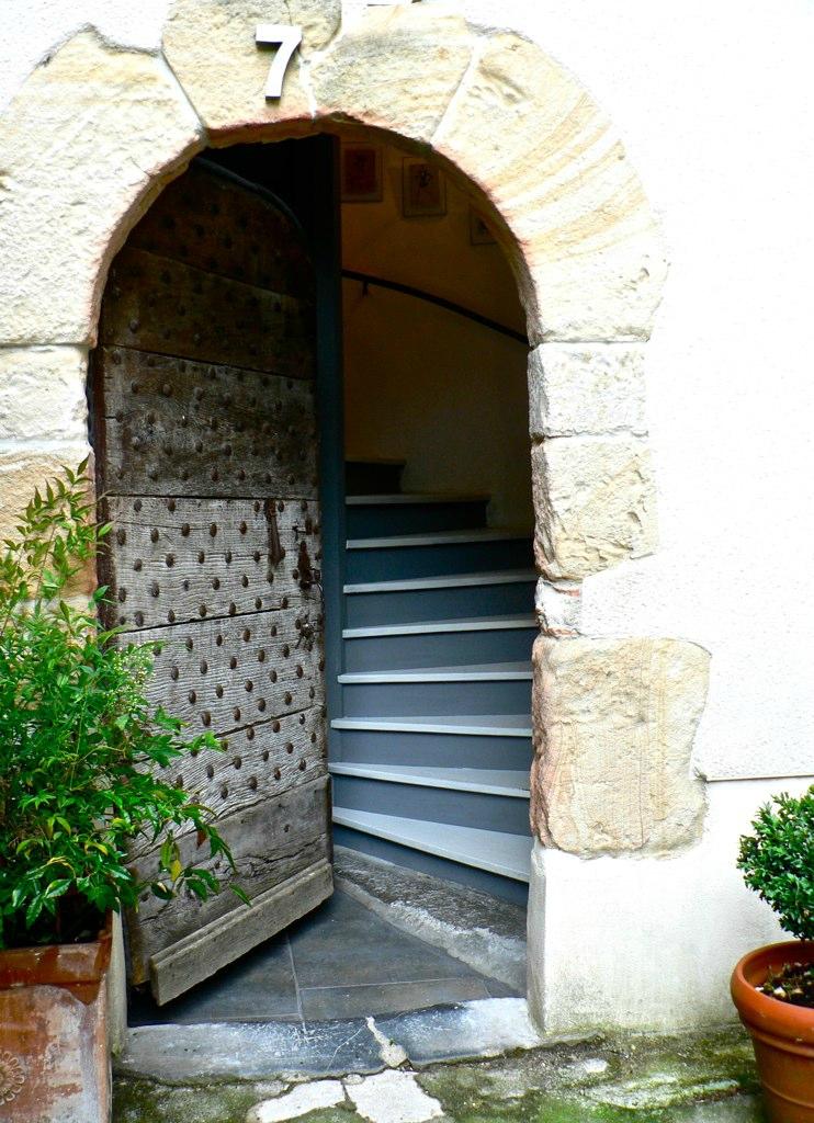 Maison Zazpian-官方