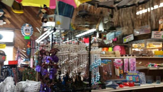 Moby Dick's Souvenir Shop-阿兰瑟斯港必去景点