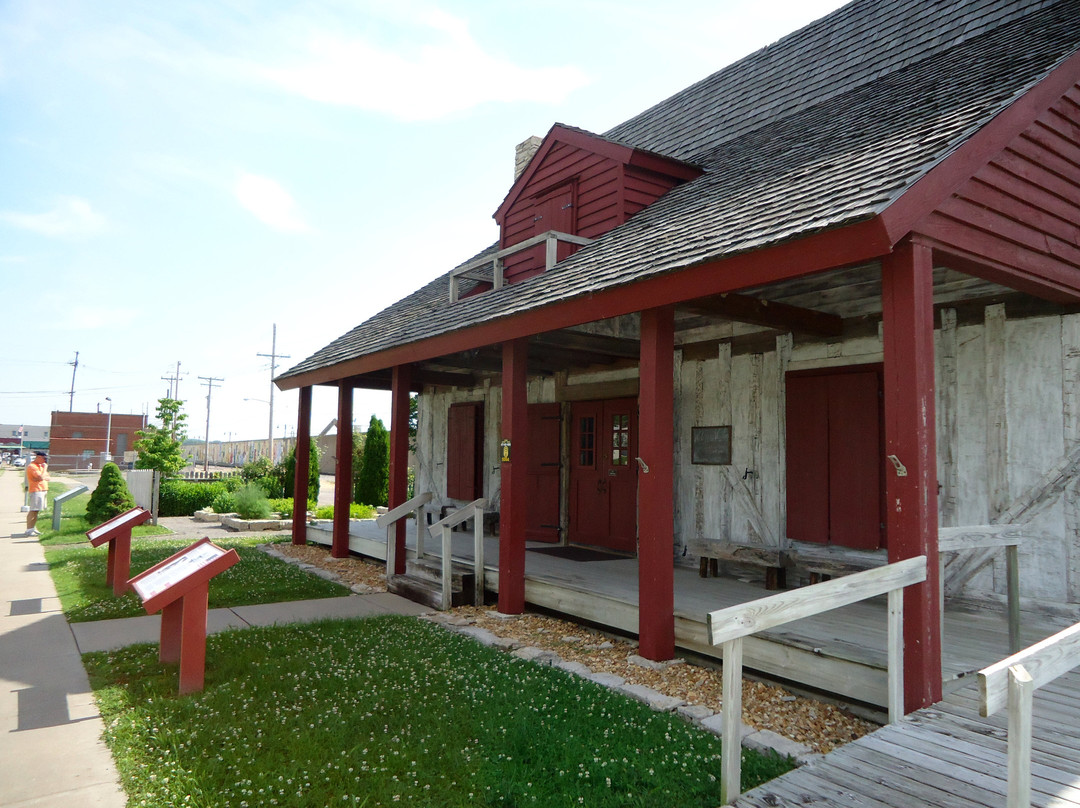 The Red House Interpretive Center-开普吉拉多必去景点