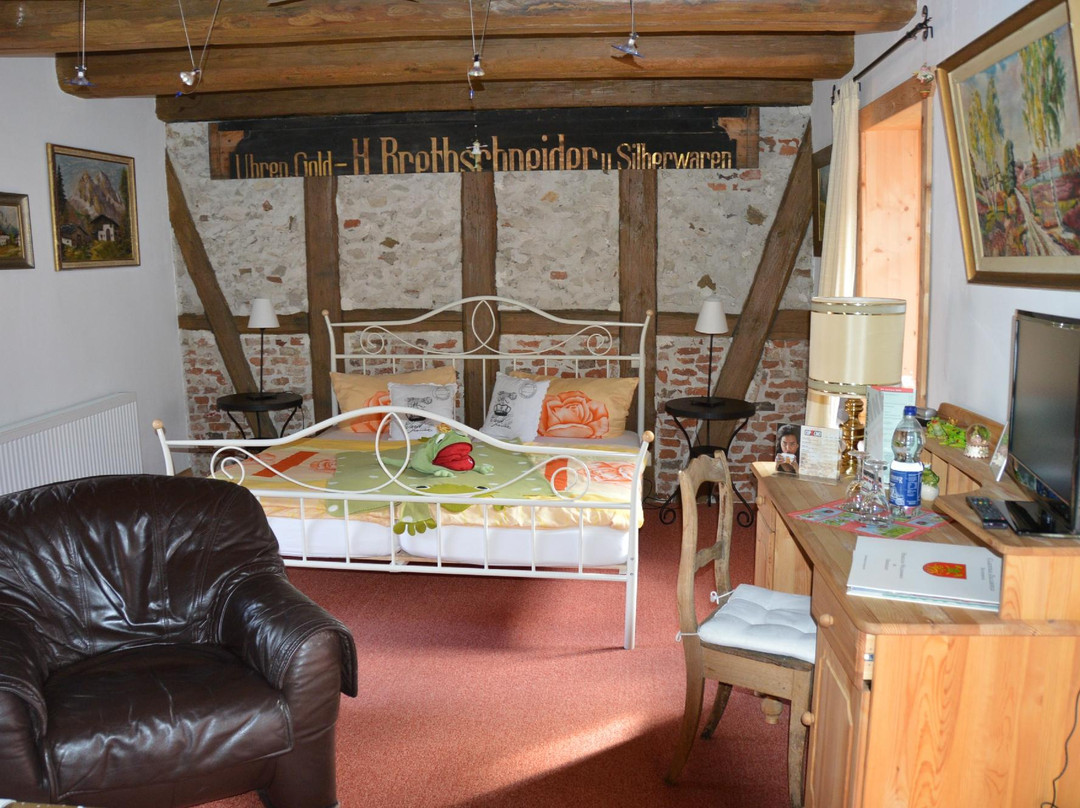 克劳斯塔尔-采勒费尔德酒店住宿-俊峰旅馆