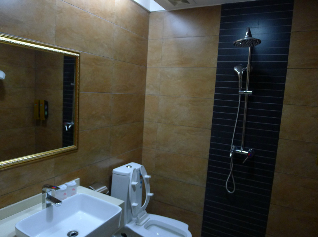 日月明酒店主图