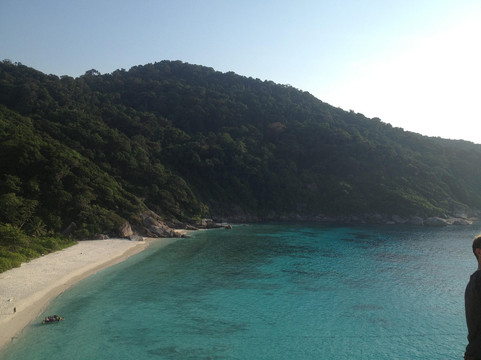 西海岸潜水员-查龙必去景点