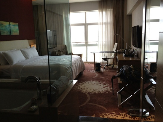 泰安宝龙福朋喜来登酒店主图