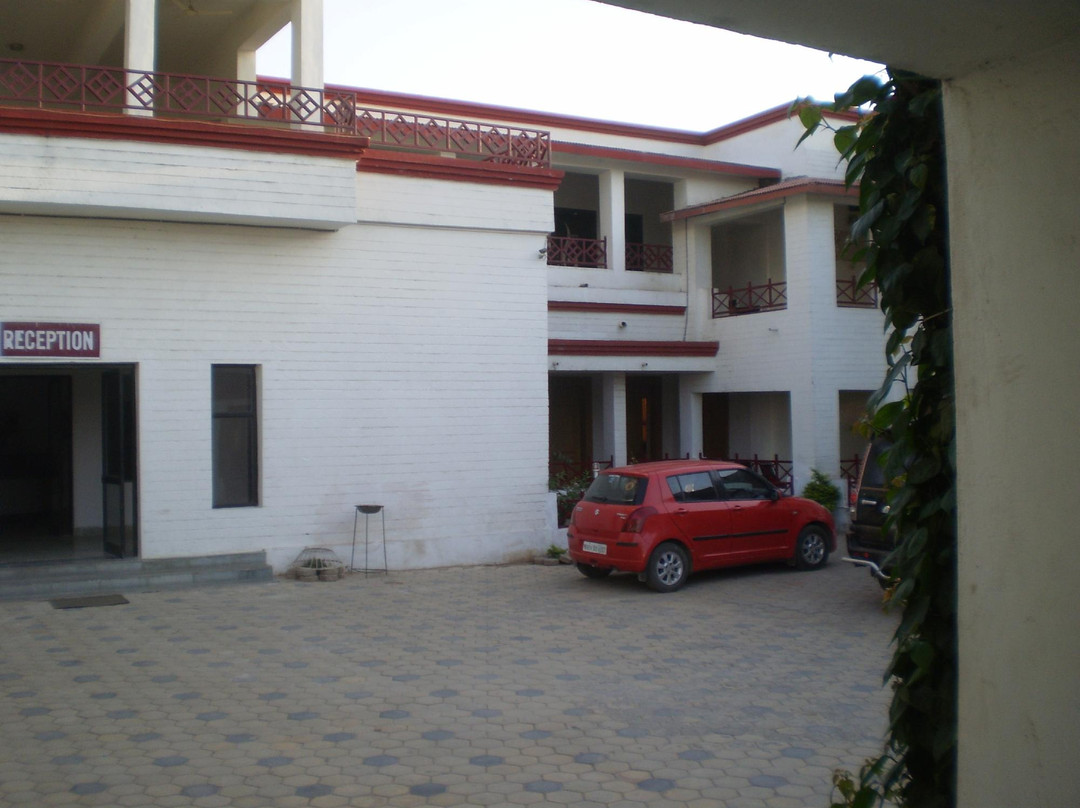 MPT Tourist Bungalow主图