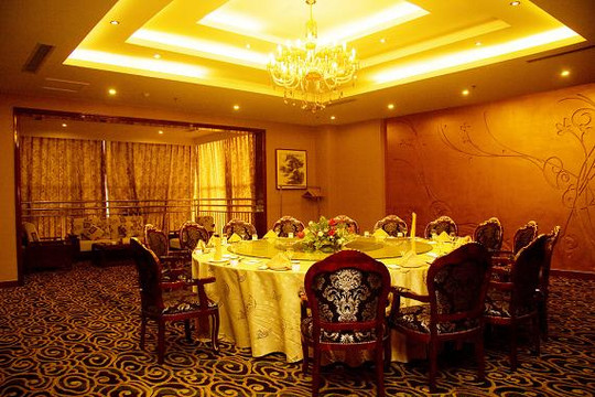 圣基大酒店（潍坊火车站泰华城店）主图