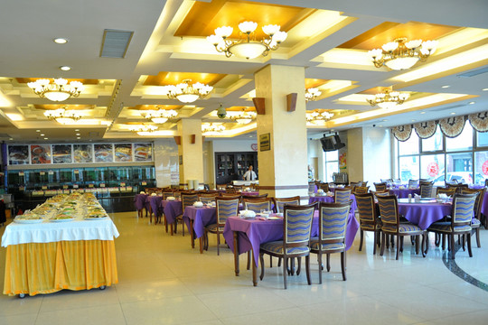 紫丁香饭店主图