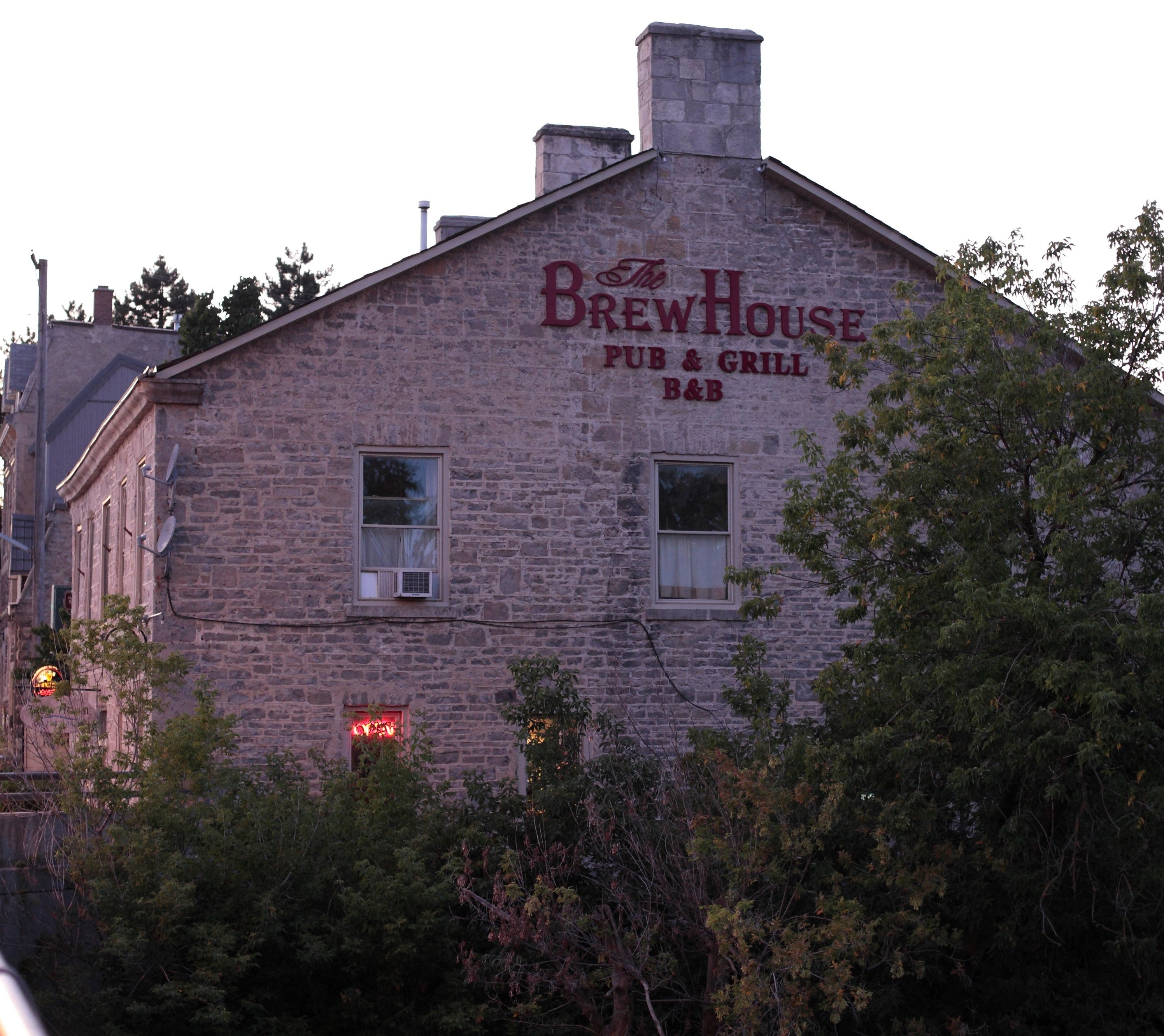 Brew House On The Grand B&B-官方