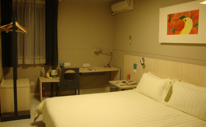 橘木酒店(上海莘庄莘松路店)-客卧